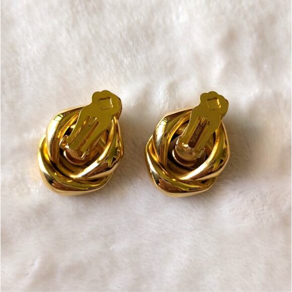 Erwin Pearl Vintage Gold Tone Clip-On Twisted Knot Earrings - Picture 2 of 4
